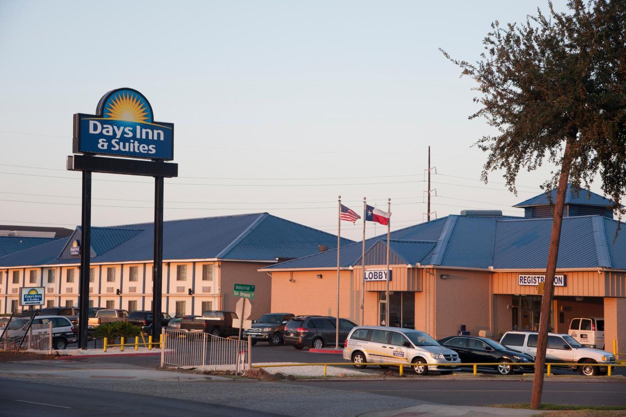 Motel Days & By Wyndham 3*