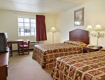 Days & By Wyndham Laredo