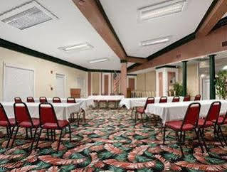 Motel Days & By Wyndham 3*