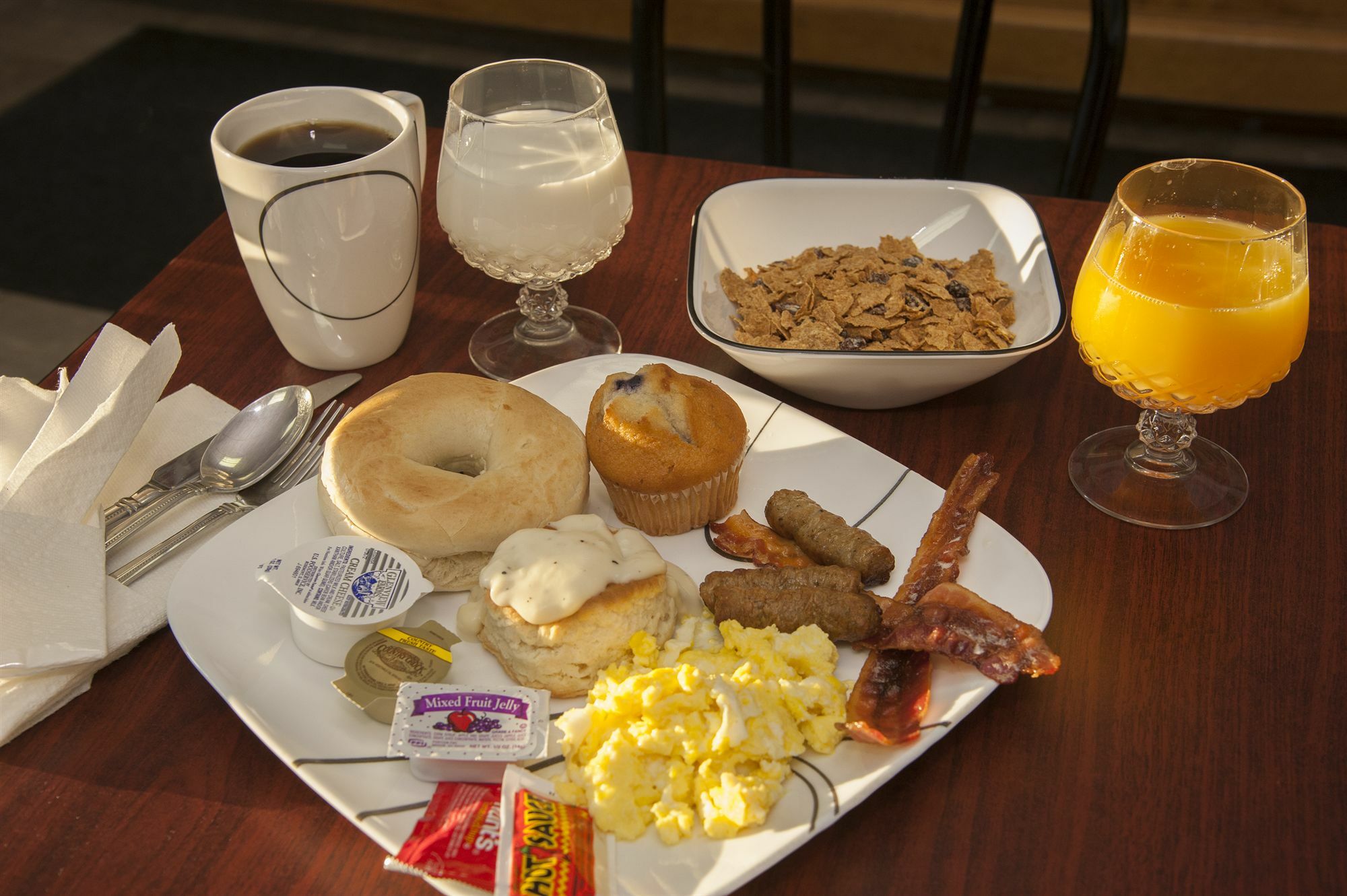 Days & By Wyndham Motel Laredo